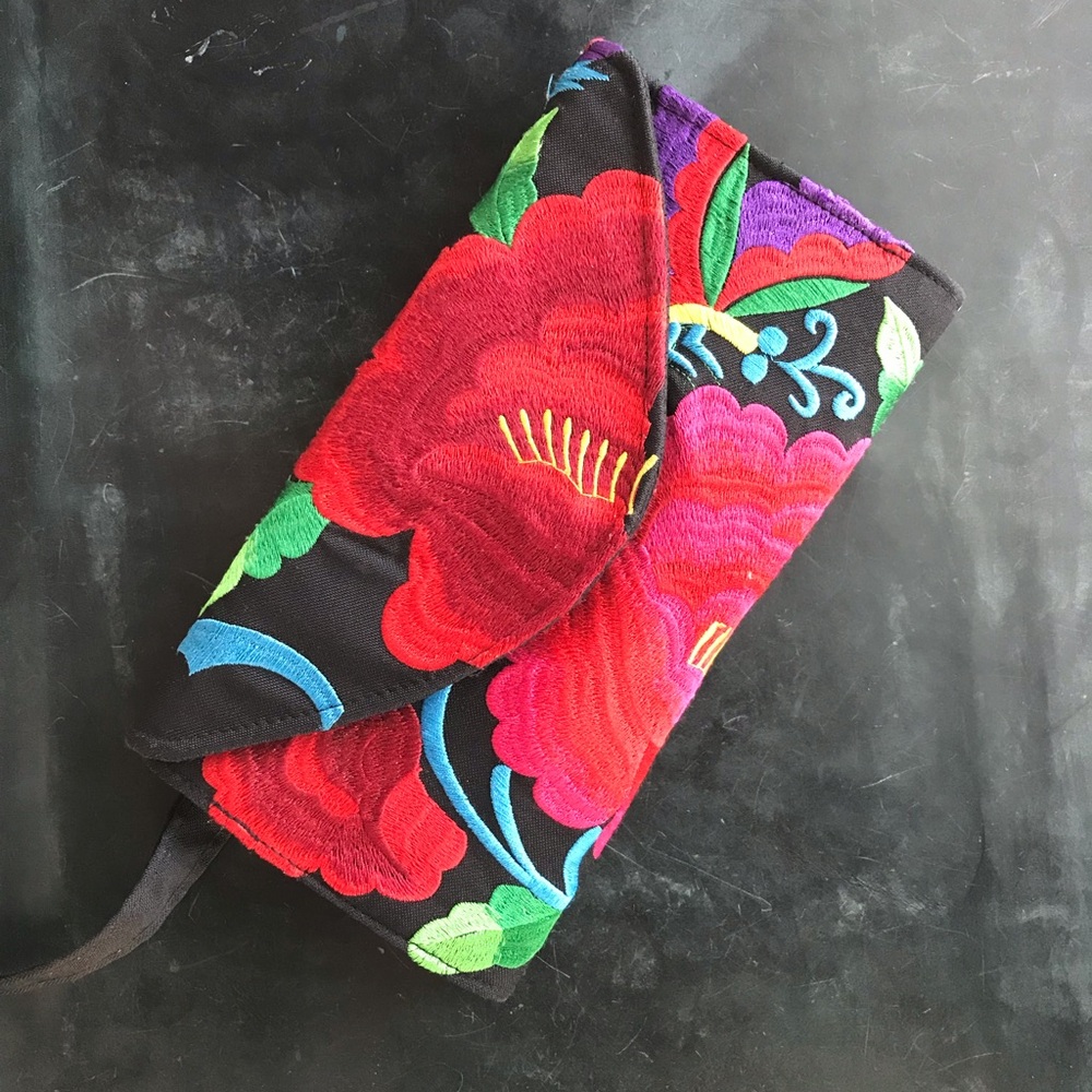 Vintage Floral Clutch